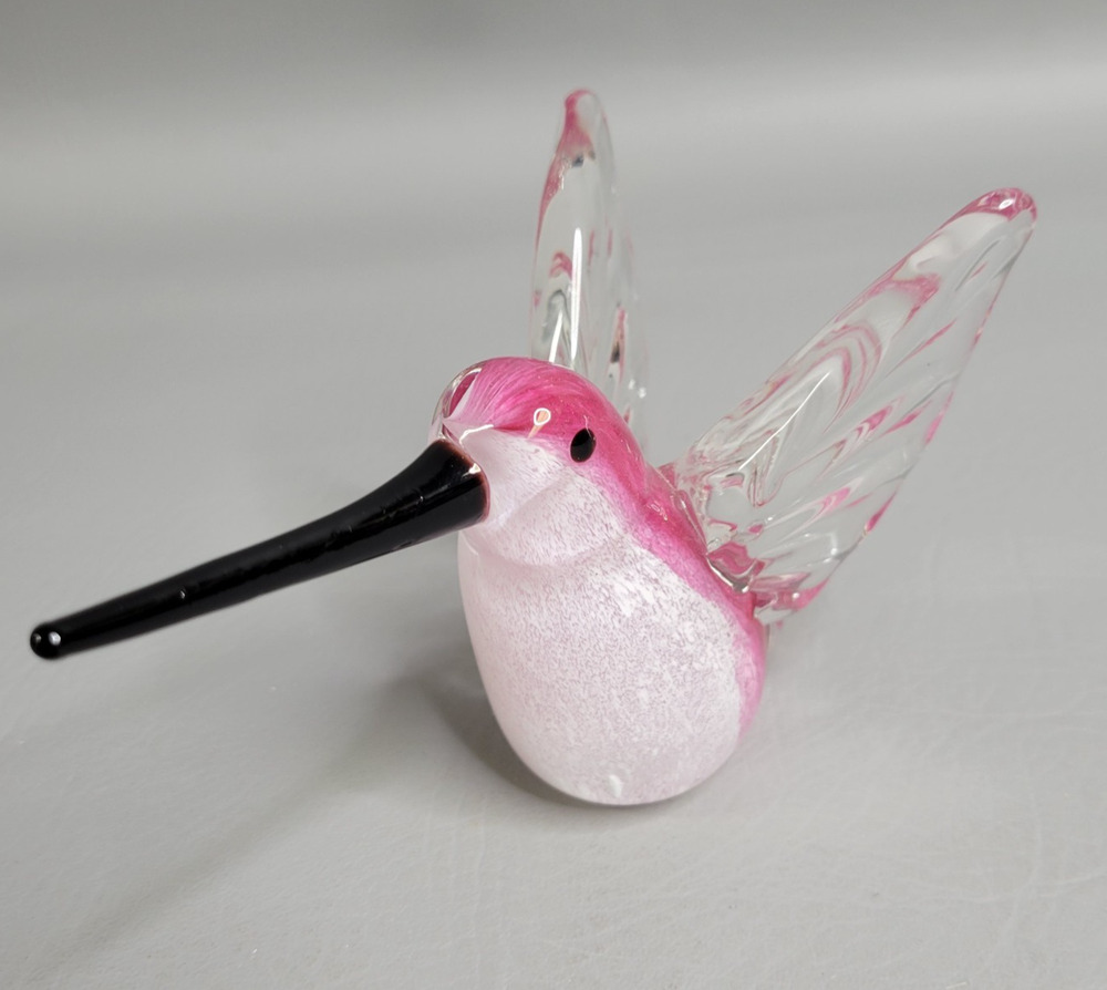 Dynasty Gallery Pink White Hummingbird Glass Art Figurine